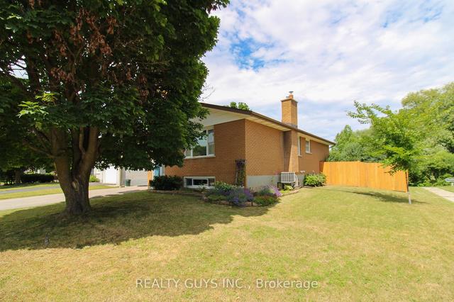 950 Silverdale Rd, House detached with 3 bedrooms, 1 bathrooms and 3 parking in Peterborough ON | Image 33