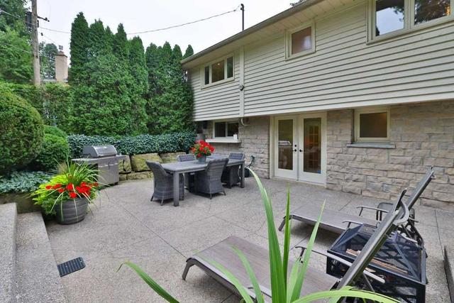 209 Simon Dr, House detached with 3 bedrooms, 2 bathrooms and 4 parking in Burlington ON | Image 24