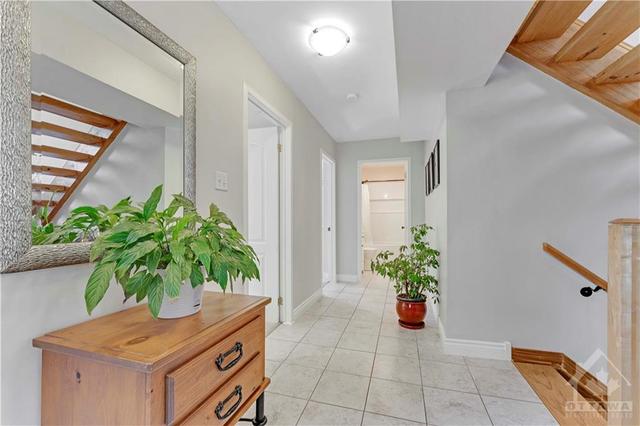 300 Avondale Avenue, House detached with 3 bedrooms, 2 bathrooms and 2 parking in Ottawa ON | Image 19