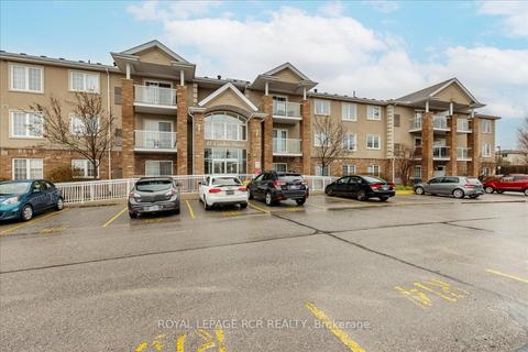 1 - 41 Coulter St, Condo with 3 bedrooms, 2 bathrooms and 1 parking in Barrie ON | Card Image
