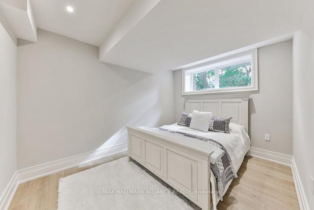 1312 Duncan Rd, House detached with 3 bedrooms, 5 bathrooms and 4 parking in Oakville ON | Image 32