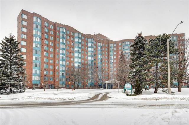 209 - 1025 Grenon Avenue, Condo with 2 bedrooms, 2 bathrooms and 1 parking in Ottawa ON | Image 1