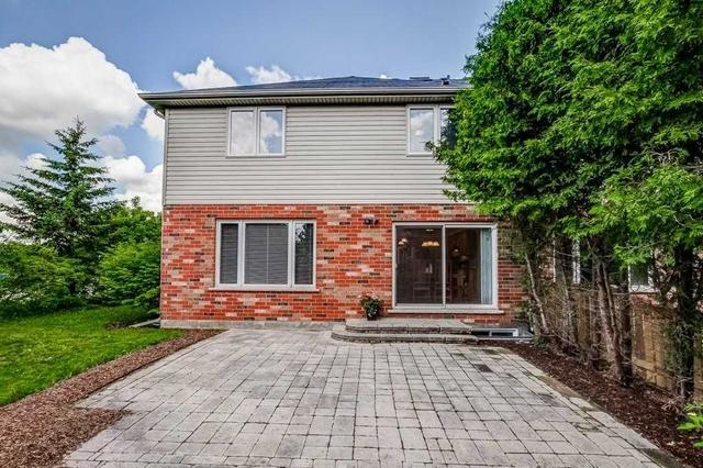 2 Walker Way, House attached with 3 bedrooms, 3 bathrooms and 4 parking in Guelph ON | Image 19