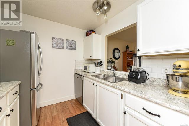 204 - 894 Island Hwy S, Condo with 2 bedrooms, 2 bathrooms and 10 parking in Campbell River BC | Image 27