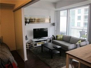 1106 - 12 York St, Condo with 1 bedrooms, 1 bathrooms and 0 parking in Toronto ON | Image 6