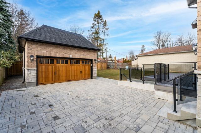 501 Avonwood Dr, House detached with 4 bedrooms, 4 bathrooms and 7 parking in Mississauga ON | Image 18
