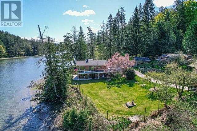 165 Booth Rd, House detached with 3 bedrooms, 2 bathrooms and 4 parking in Saltspring Island BC | Image 1