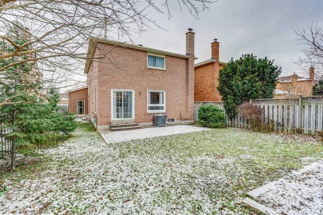 37 Largo Cres, House detached with 3 bedrooms, 3 bathrooms and 2 parking in Vaughan ON | Image 19