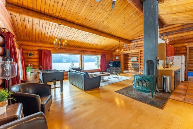857 Riondel Rd, House detached with 3 bedrooms, 2 bathrooms and null parking in Central Kootenay A BC | Image 8