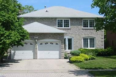 4233 Regency Dr, House detached with 4 bedrooms, 3 bathrooms and 2 parking in Mississauga ON | Image 1