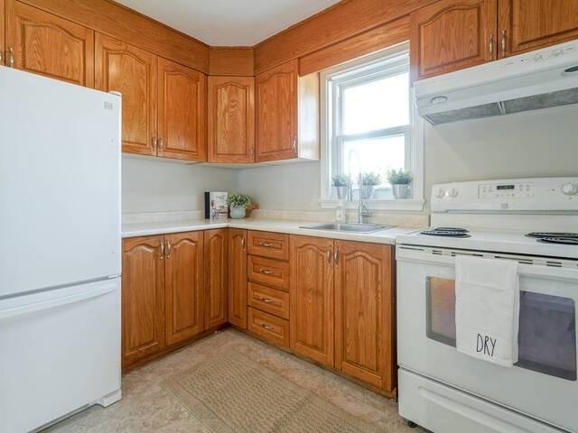 674 Danforth Rd, House detached with 3 bedrooms, 2 bathrooms and 5 parking in Toronto ON | Image 14