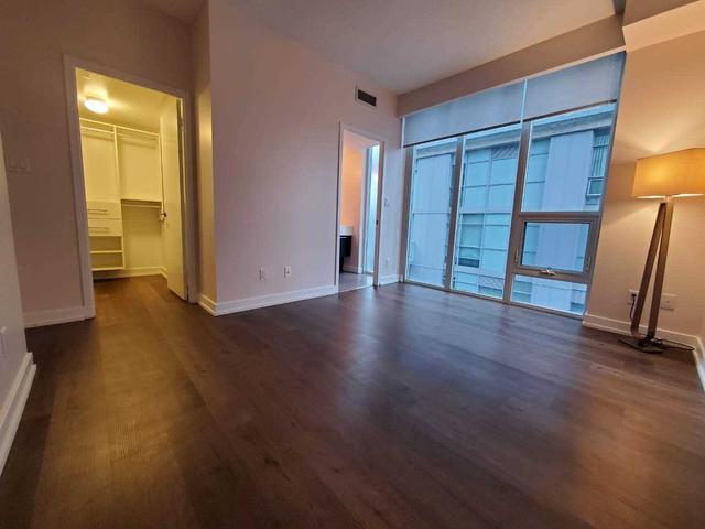 1203 - 126 Simcoe St, Condo with 2 bedrooms, 2 bathrooms and 1 parking in Toronto ON | Image 7