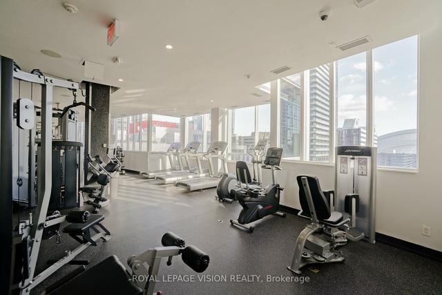 1726 - 250 Wellington St W, Condo with 1 bedrooms, 1 bathrooms and 1 parking in Toronto ON | Image 13