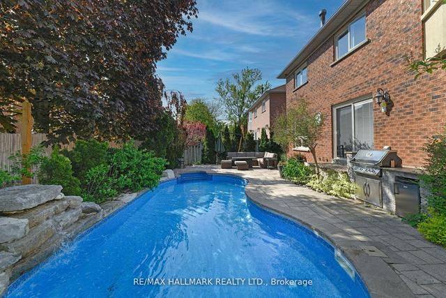 25 Grenadier Cres, House detached with 5 bedrooms, 6 bathrooms and 6 parking in Vaughan ON | Image 32