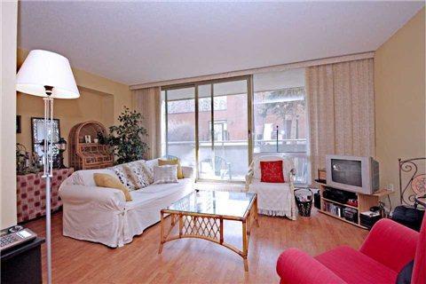 109 - 1338 York Mills Rd, Condo with 2 bedrooms, 1 bathrooms and 1 parking in Toronto ON | Image 3