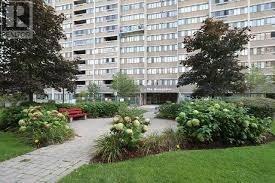 1003 - 50 Elm Dr E, Condo with 2 bedrooms, 1 bathrooms and 1 parking in Mississauga ON | Image 1