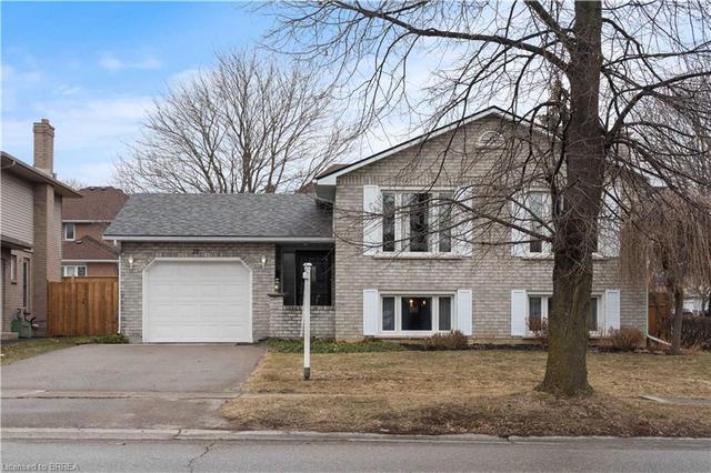 22 Blackfriar Lane, House detached with 4 bedrooms, 2 bathrooms and 3 parking in Brantford ON | Image 1