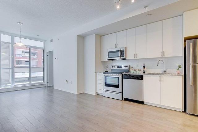 733 - 3091 Dufferin St, Condo with 2 bedrooms, 2 bathrooms and 1 parking in Toronto ON | Image 8