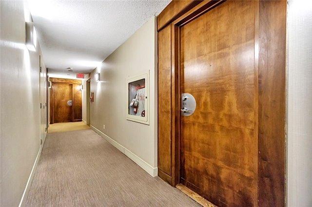926 - 3888 Duke Of York Blvd, Condo with 2 bedrooms, 2 bathrooms and 1 parking in Mississauga ON | Image 13