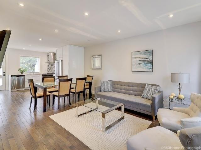 208 Gooch Ave, House semidetached with 3 bedrooms, 3 bathrooms and 4 parking in Toronto ON | Image 2