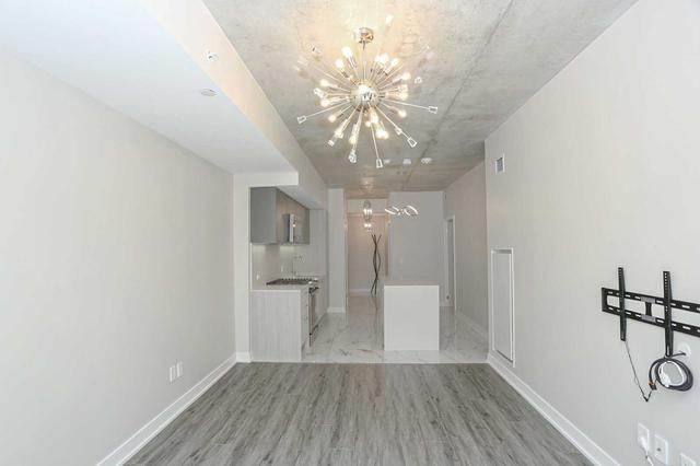 404 - 630 Kingston Rd, Condo with 2 bedrooms, 2 bathrooms and 1 parking in Toronto ON | Image 20