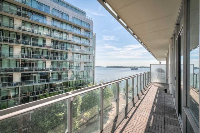 617 - 29 Queens Quay St E, Condo with 2 bedrooms, 2 bathrooms and 1 parking in Toronto ON | Image 14