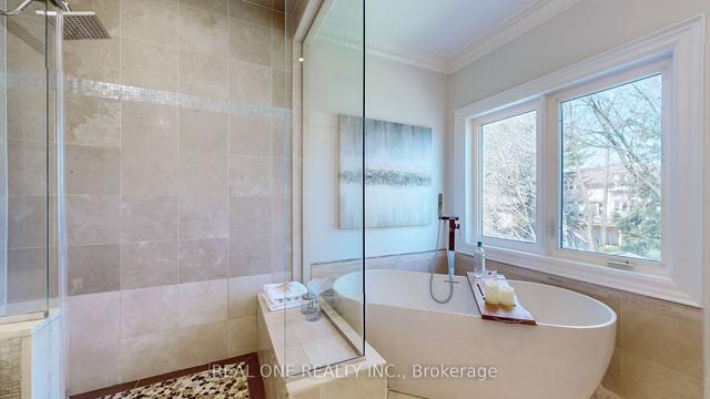 222 Florence Ave, House detached with 4 bedrooms, 5 bathrooms and 4 parking in Toronto ON | Image 18