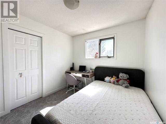 218 Perehudoff Court, House detached with 3 bedrooms, 3 bathrooms and null parking in Saskatoon SK | Image 33