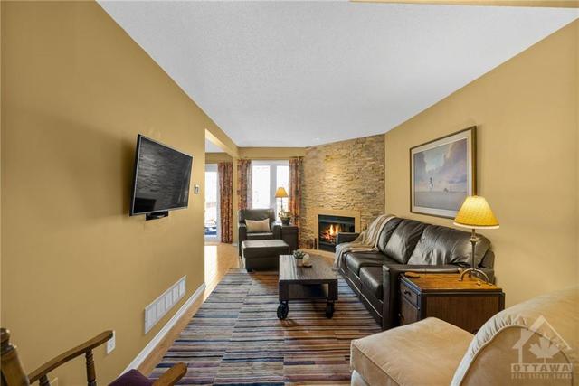 11 Maurya Court, Townhouse with 3 bedrooms, 3 bathrooms and 2 parking in Ottawa ON | Image 10