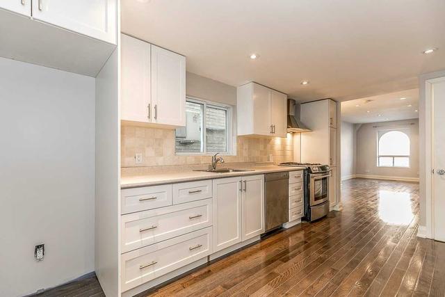 257 Claremont St, House attached with 2 bedrooms, 2 bathrooms and 0 parking in Toronto ON | Image 15