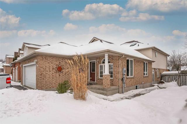 43 Abbeywood Cres, House detached with 4 bedrooms, 4 bathrooms and 4 parking in Guelph ON | Image 12
