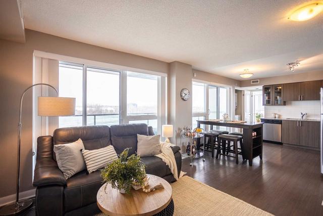 505 - 75 Norman Bethune Ave, Condo with 2 bedrooms, 2 bathrooms and 1 parking in Richmond Hill ON | Image 2