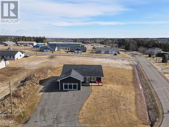11 Riverside Dr, House detached with 5 bedrooms, 3 bathrooms and null parking in Petitcodiac NB | Image 37
