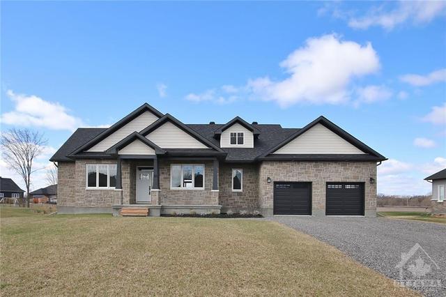 21 Ralph Jago Way, House detached with 4 bedrooms, 2 bathrooms and 10 parking in Ottawa ON | Image 1