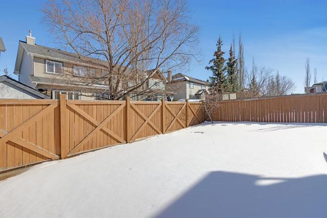 28 Hidden Creek Terrace Nw, House detached with 4 bedrooms, 3 bathrooms and 4 parking in Calgary AB | Image 36
