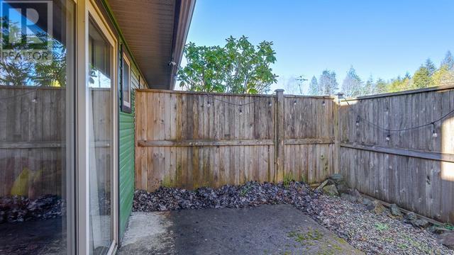4 - 301 Arnet Rd, House attached with 2 bedrooms, 1 bathrooms and 1 parking in Tofino BC | Image 32