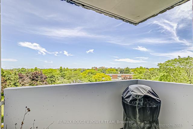 604 - 10 Muirhead Rd, Condo with 2 bedrooms, 1 bathrooms and 1 parking in Toronto ON | Image 10