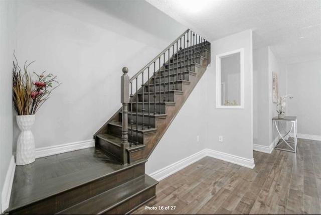 121 Albright Rd, House semidetached with 3 bedrooms, 3 bathrooms and 2 parking in Brampton ON | Image 8