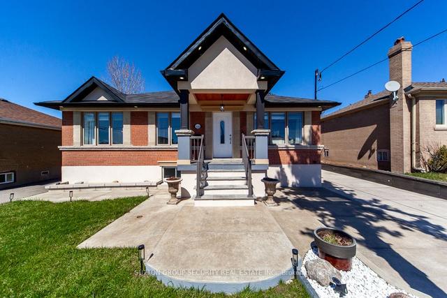 30 Battersea Cres, House detached with 2 bedrooms, 2 bathrooms and 6 parking in Toronto ON | Image 23