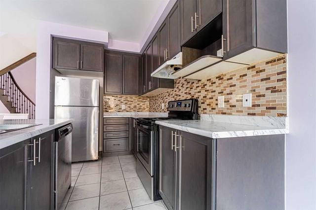59 Davenfield Circ, House attached with 4 bedrooms, 3 bathrooms and 3 parking in Brampton ON | Image 6