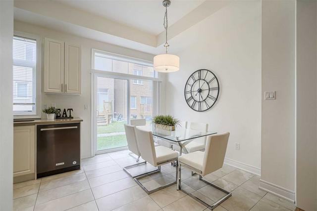 10 Lasalle Lane, House semidetached with 4 bedrooms, 5 bathrooms and 2 parking in Richmond Hill ON | Image 2