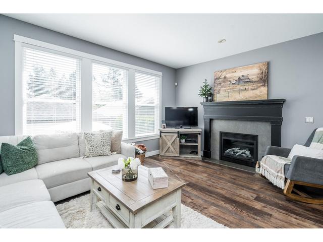 22906 Billy Brown Road, House detached with 4 bedrooms, 4 bathrooms and 3 parking in Langley BC | Image 15
