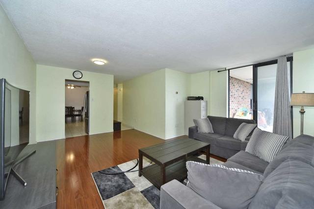 1205 - 45 Sunrise Ave, Condo with 3 bedrooms, 2 bathrooms and 2 parking in Toronto ON | Image 11