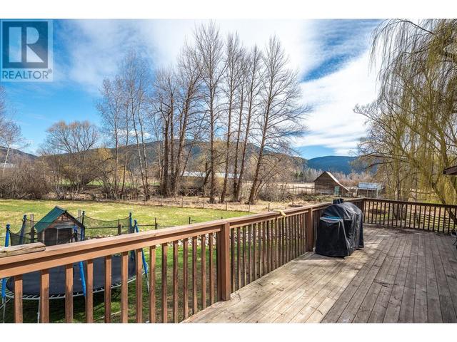 3312 6 Highway, House detached with 3 bedrooms, 2 bathrooms and 10 parking in North Okanagan D BC | Image 7