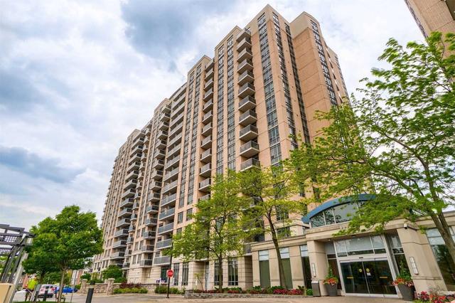 908 - 8 Mondeo Dr, Condo with 2 bedrooms, 2 bathrooms and 1 parking in Toronto ON | Image 1