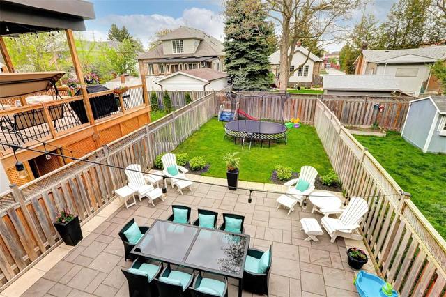 1067 Shaw Dr, House semidetached with 3 bedrooms, 4 bathrooms and 3 parking in Mississauga ON | Image 22