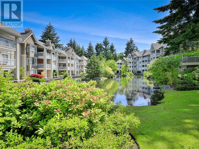 201 - 5625 Edgewater Lane, Condo with 2 bedrooms, 3 bathrooms and 2 parking in Nanaimo BC | Image 1