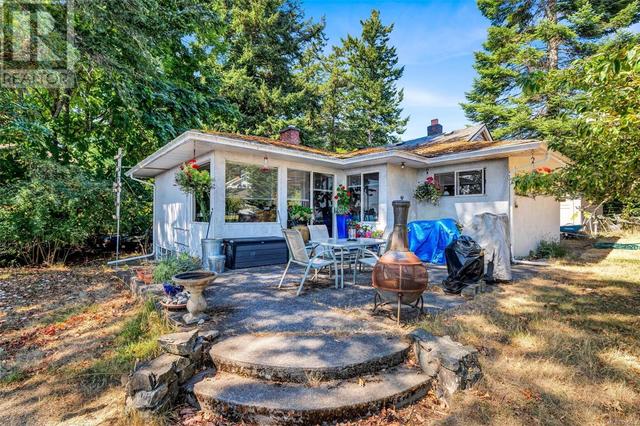 4543 Parry Cross Rd S, House detached with 3 bedrooms, 1 bathrooms and 4 parking in Metchosin BC | Image 8