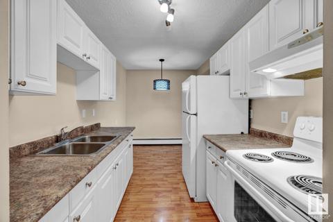 204 - 10529 93 St Nw, Condo with 1 bedrooms, 1 bathrooms and 1 parking in Edmonton AB | Card Image