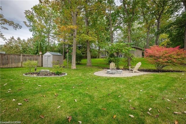 1077 Lakeshore Road, House detached with 4 bedrooms, 2 bathrooms and 8 parking in Sarnia ON | Image 22